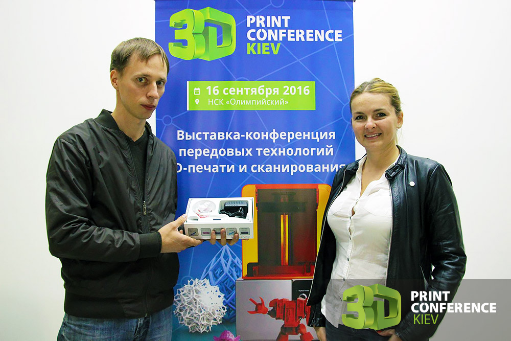 Победитель конкурса на 3D Print Conference Kiev 2016 получил 3D-ручку 3DDevice